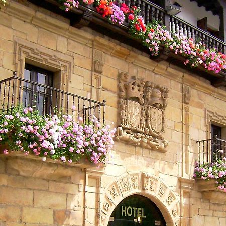 Hotel Museo Los Infantes Santillana del Mar Exterior foto